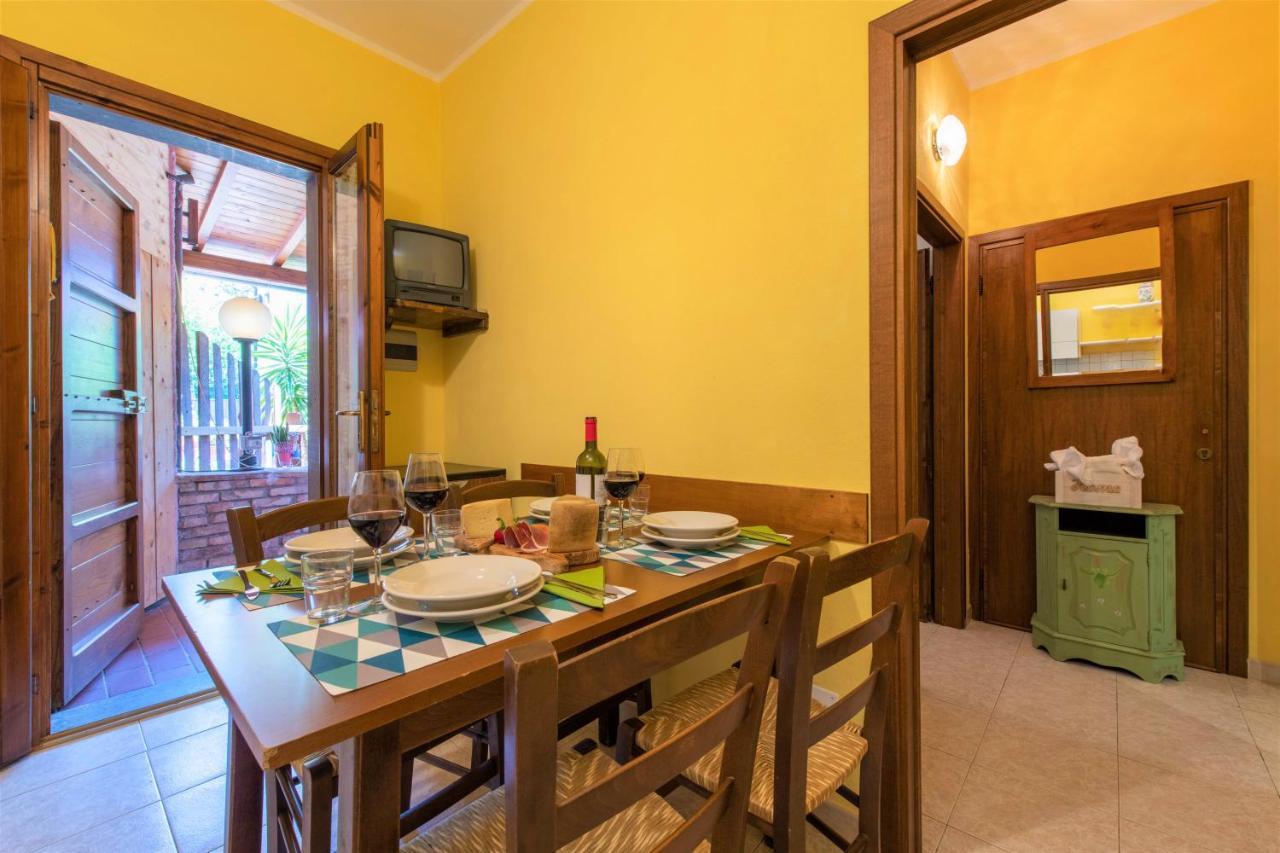 Hostly - Country House Donoratico - Only For Families Экстерьер фото