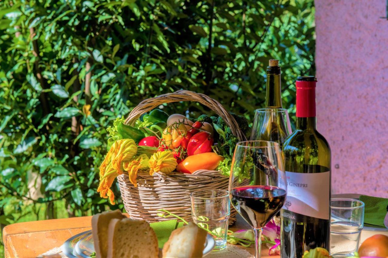 Hostly - Country House Donoratico - Only For Families Экстерьер фото