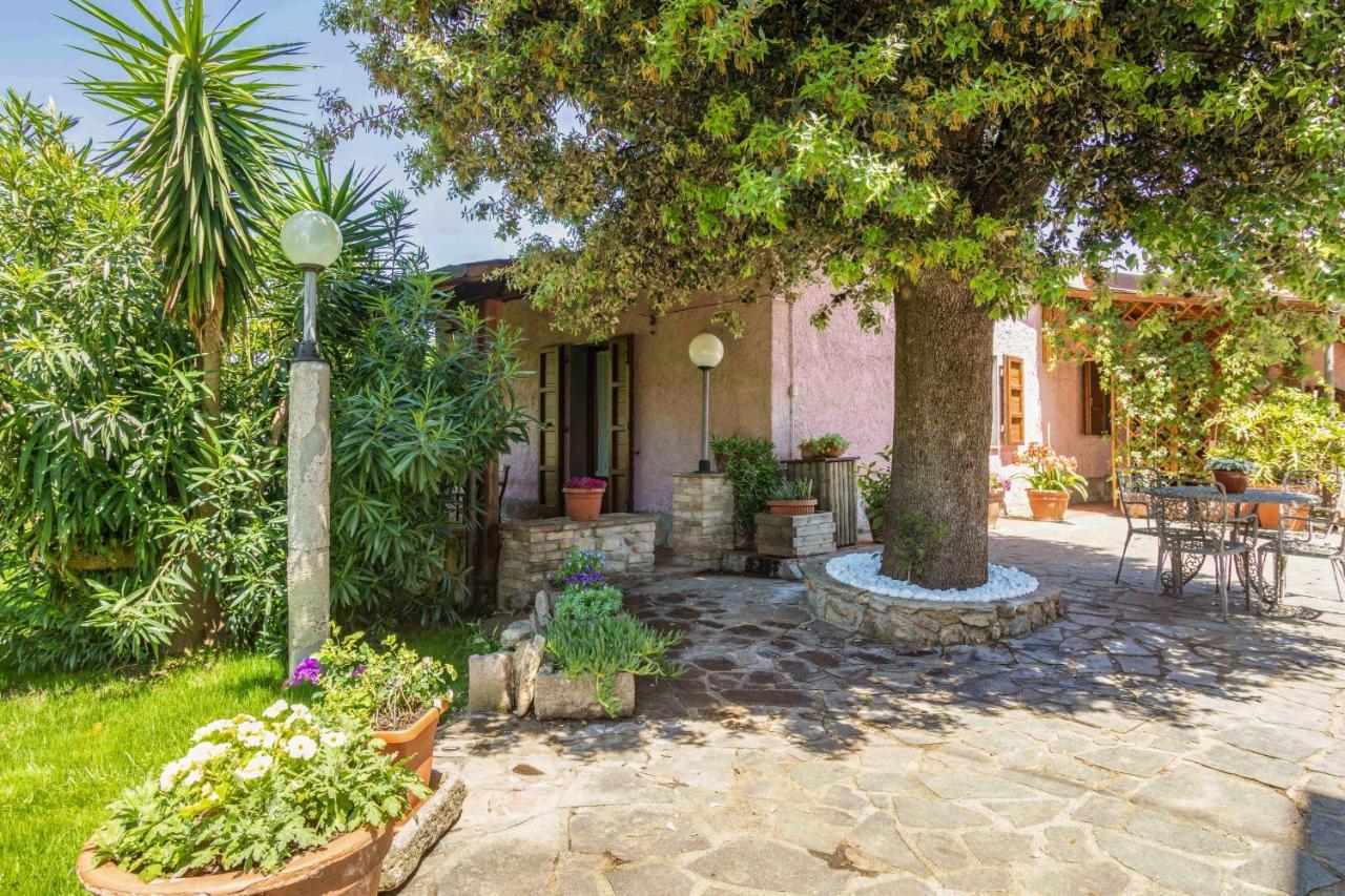 Hostly - Country House Donoratico - Only For Families Экстерьер фото