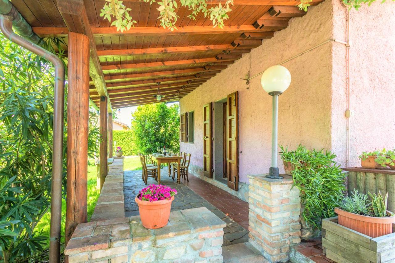 Hostly - Country House Donoratico - Only For Families Экстерьер фото