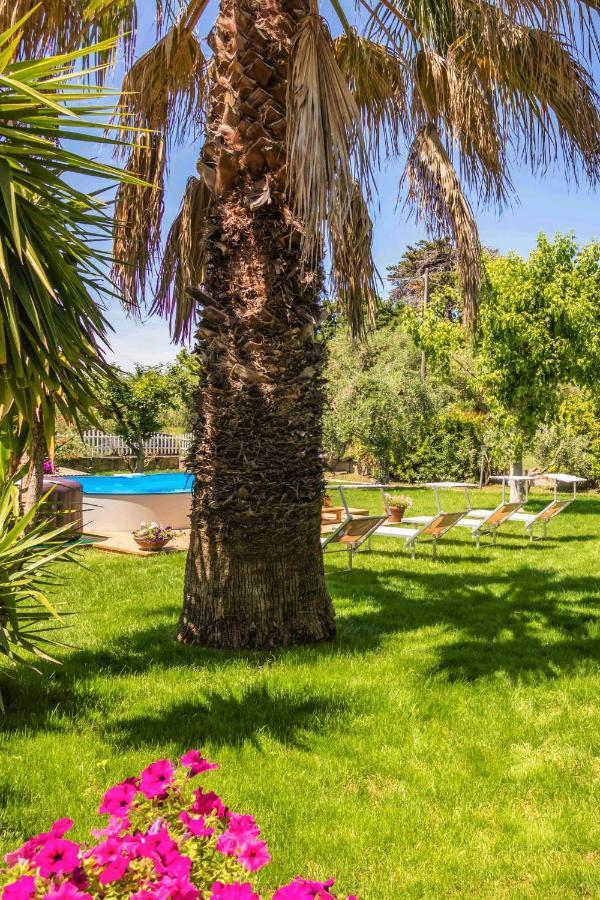 Hostly - Country House Donoratico - Only For Families Экстерьер фото