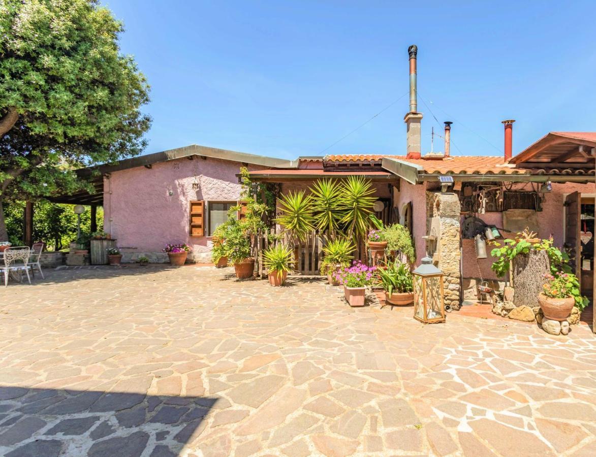 Hostly - Country House Donoratico - Only For Families Экстерьер фото