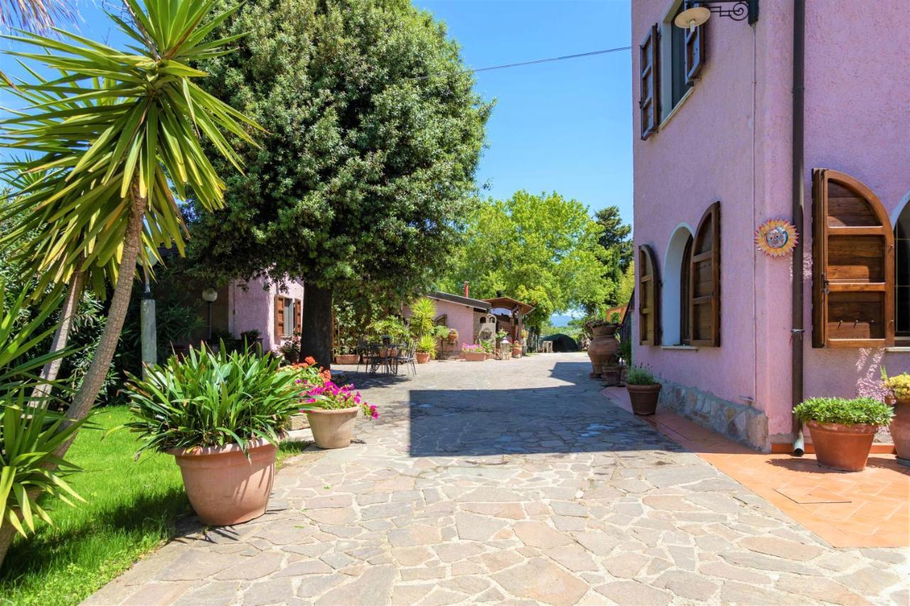 Hostly - Country House Donoratico - Only For Families Экстерьер фото