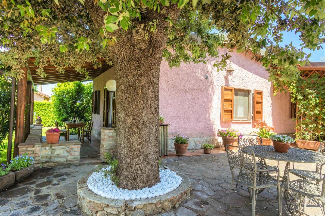 Hostly - Country House Donoratico - Only For Families Экстерьер фото